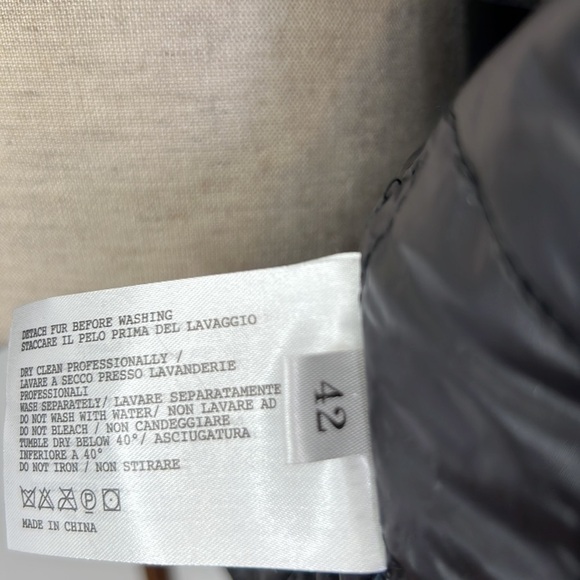 BEA YUK MUI DOWN PUFFER BLACK GOLD NWT  NYLON COAT WITH REMOVEABLE HOOD SZ 42 - Picture 11 of 15